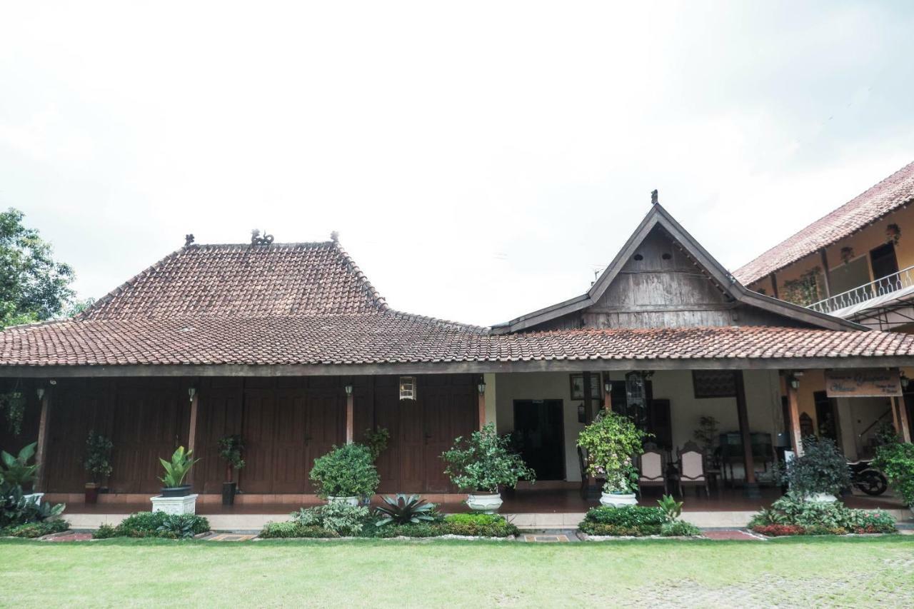 Oyo 405 Wisma Yosoputro Tanjungtirto Esterno foto