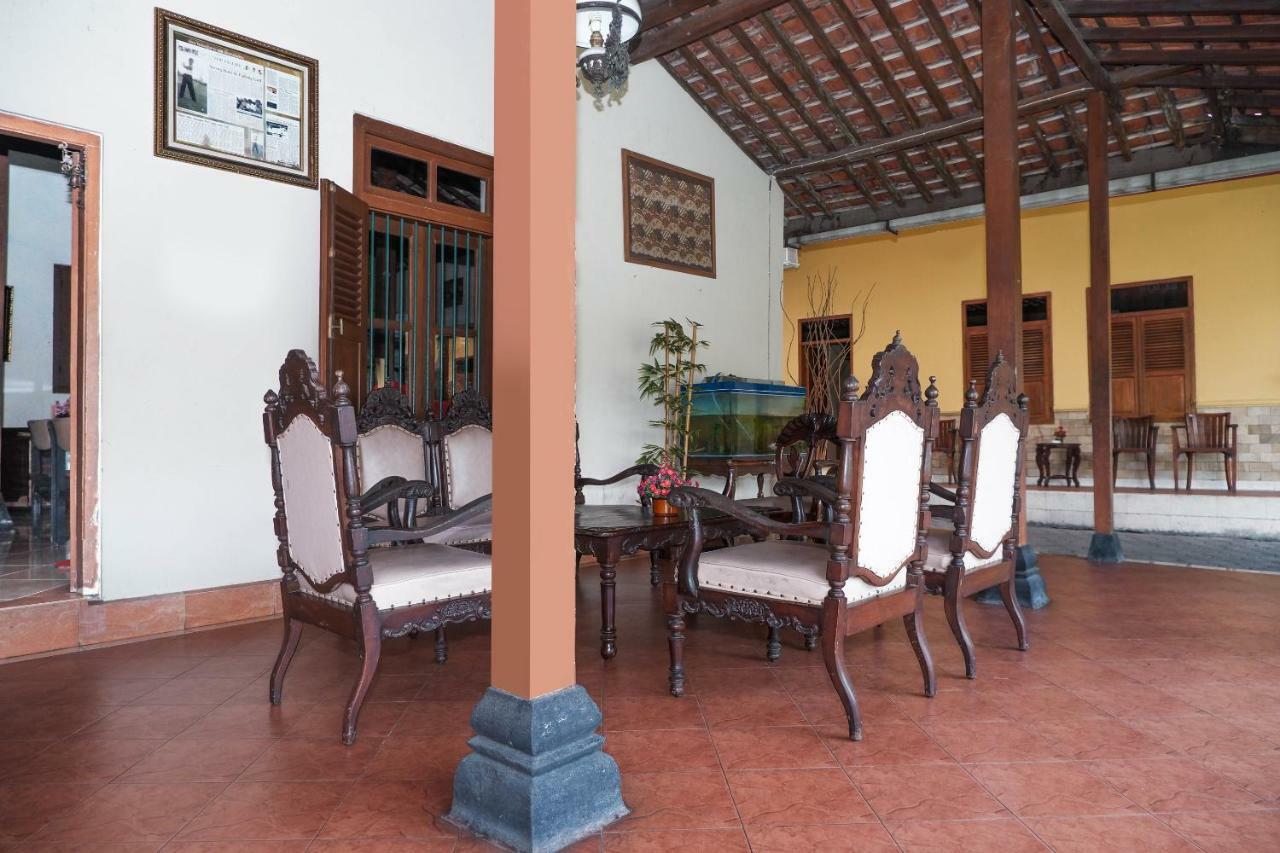 Oyo 405 Wisma Yosoputro Tanjungtirto Esterno foto