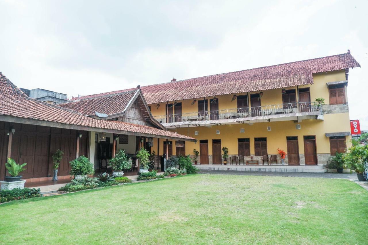 Oyo 405 Wisma Yosoputro Tanjungtirto Esterno foto