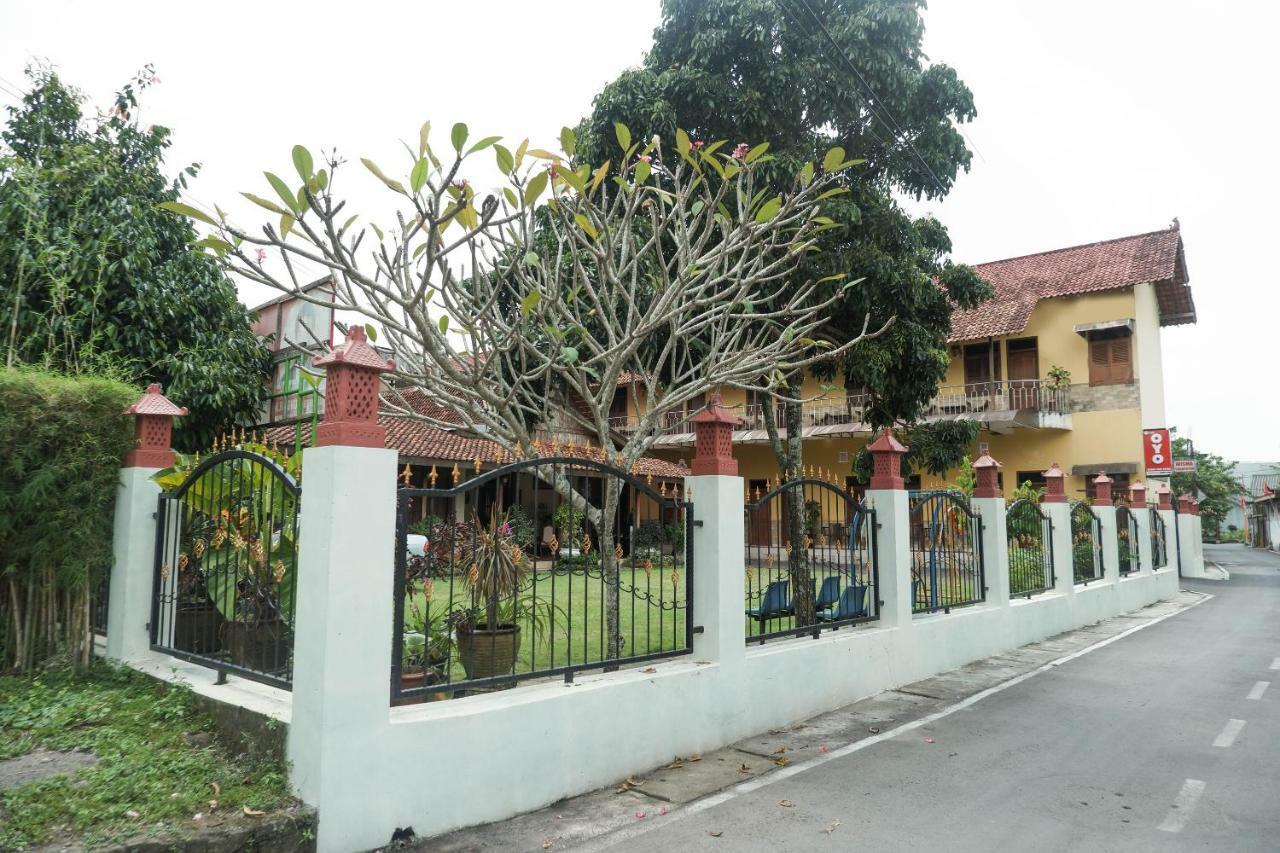 Oyo 405 Wisma Yosoputro Tanjungtirto Esterno foto
