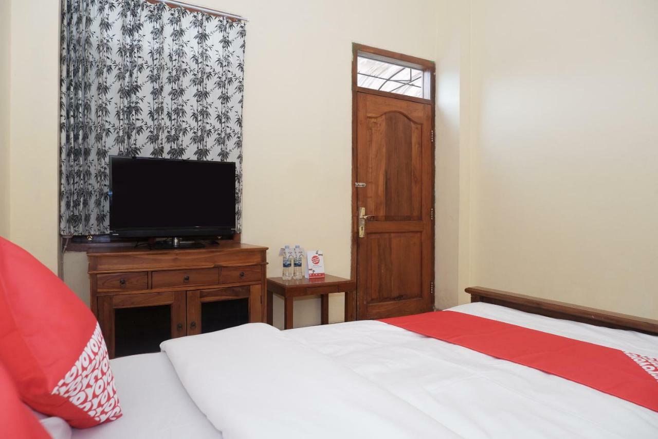 Oyo 405 Wisma Yosoputro Tanjungtirto Esterno foto