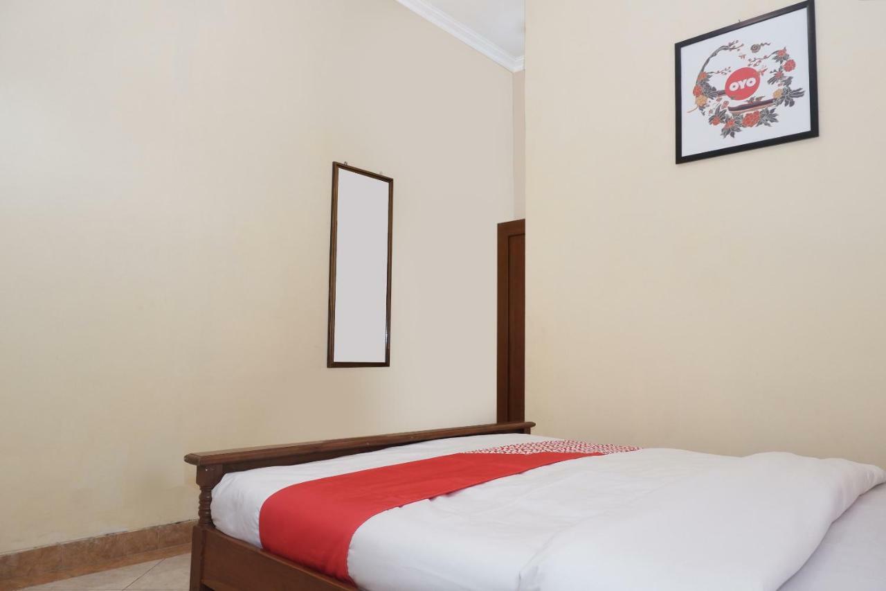 Oyo 405 Wisma Yosoputro Tanjungtirto Esterno foto